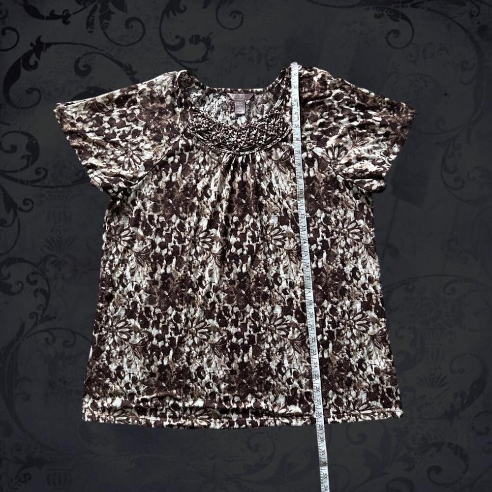 braided trim neck marbled brown & ivory abstract floral top - Picture 8 of 8